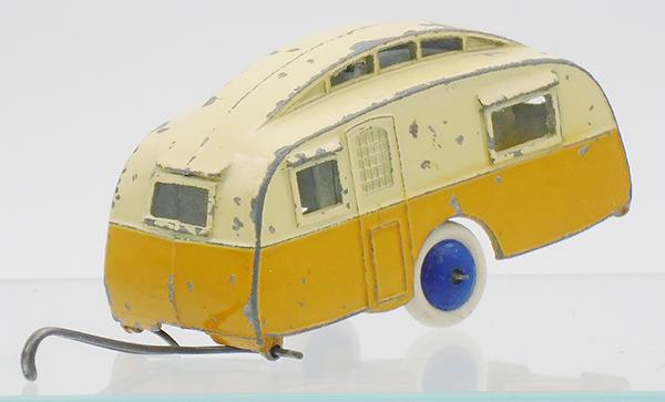 DINKY 30G CARAVAN (1 of 3)