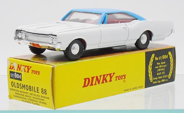 HONG KONG DINKY 57/004 OLDSMOBILE (1 of 2)
