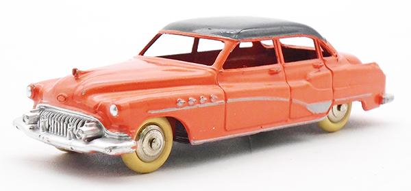FRENCH DINKY 24V BUICK ROADMASTER (1 of 2)