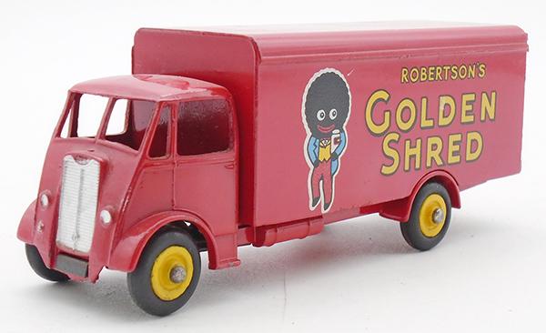 DINKY 919 GOLDEN SHRED GUY VAN (1 of 2)
