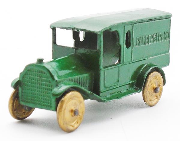 TOOTSIETOY 4630 L. BAMBERGER & CO VAN: green, old restoration, C9.