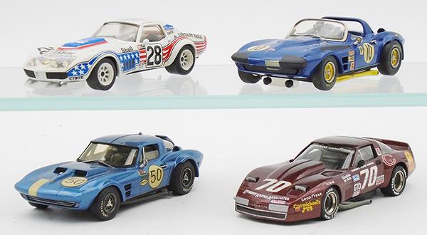4 CORVETTE WHITE METAL RACERS (1 of 2)