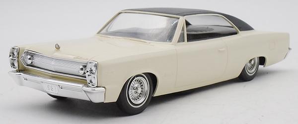 JOHAN 1967 RAMBLER AMBASSADOR RADIO PROMO: white & black, radio not tested, C8.