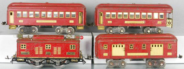 LIONEL TRAIN SET: std ga, 8 loco, rewheeled, frame restored, 332 baggage, 337 Pullman, 338 obsv, lettering worn, set is playworn, dirty & has surface oxidation, C4.