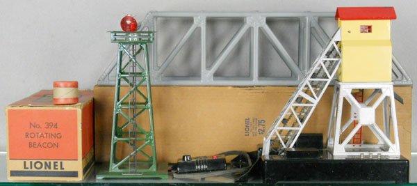 3 LIONEL ACCESSORIES: O ga, 394 rotating beacon, 317 trestle bridge, 97 coal elevator, 2 orig boxes only, C6-7.