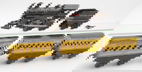 HAFNER OVERLAND FLYER TRAIN SET (1 of 2)