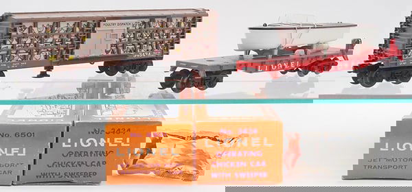 2 LIONEL FREIGHT CARS (1 of 2)