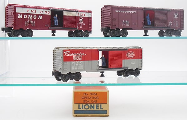 3 LIONEL OPERATING BOX CARS (1 of 1)