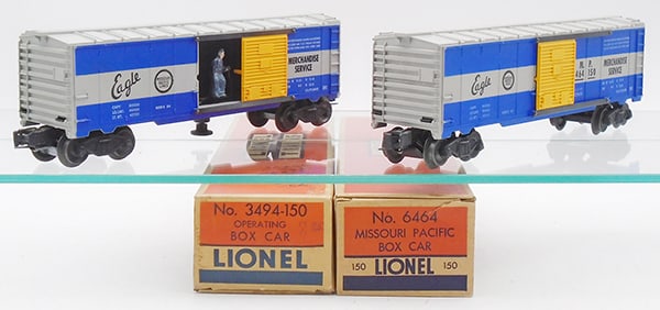 2 LIONEL MISSOURI PACIFIC BOX CARS: 0 ga, 3494-150 operating box car, 6464-150 box car, 5th version w/ice hatch visible, orig boxes minor wear, all flaps intact, C8.