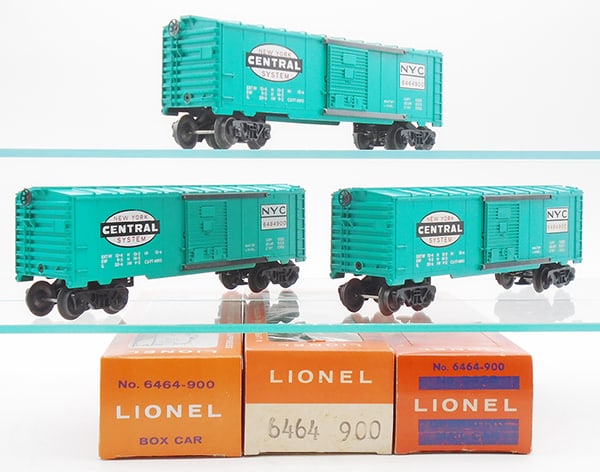 3 LIONEL 6464-900 NYC BOX CARS (1 of 2)