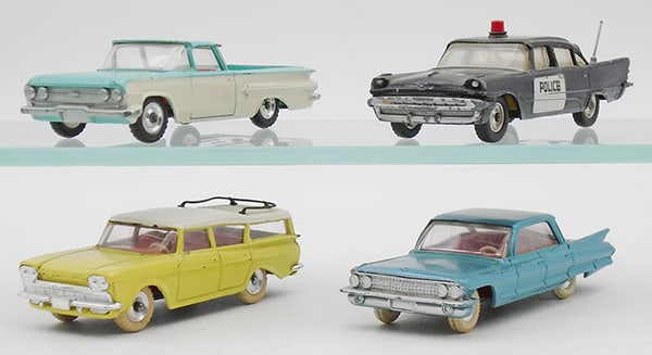 4 DINKY VEHICLES (1 of 2)