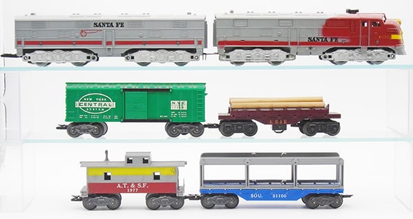 MARX 41831 SANTA FE TRAIN SET (1 of 3)