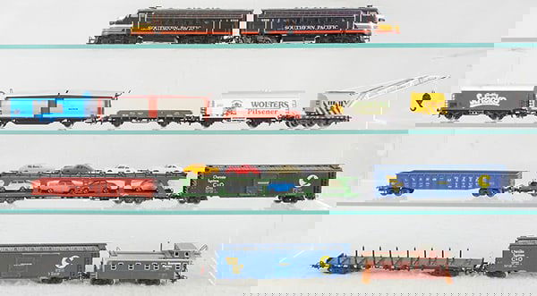 MARKLIN SOUTHERN PACIFIC TRAIN SET (1 of 3)