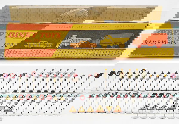 DINKY ACCESSORIES (1 of 1)