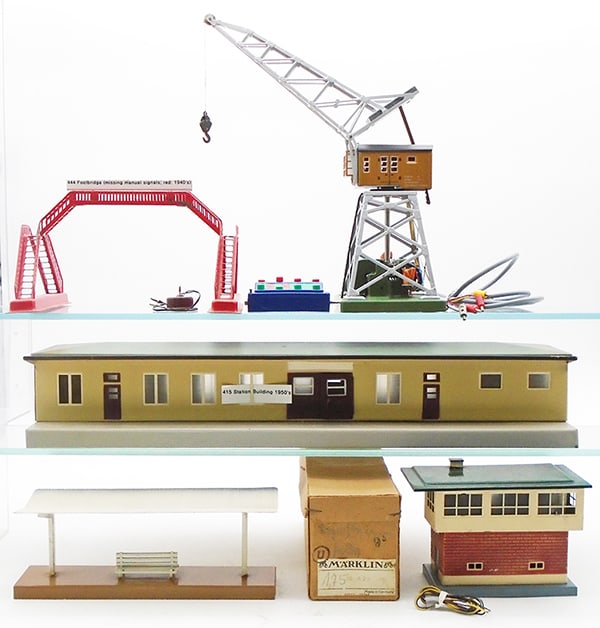 5 MARKLIN ACCESSORIES (1 of 2)