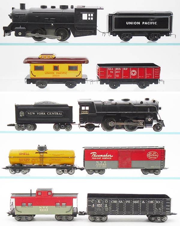 2 MARX TRAIN SETS (1 of 4)