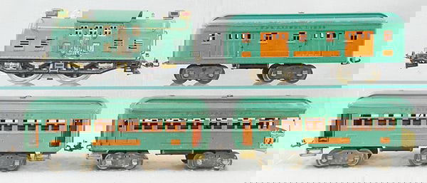 LIONEL TRAIN SET: std ga, 10 loco, rewheeled, 332 baggage w/paint chips along bottom edge on 1 side, 339 Pullman, 341 obsv, set is peacock w/orange trim, C5-6.