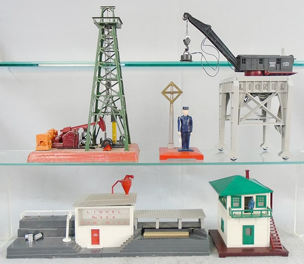 5 LIONEL ACCESSORIES (1 of 3)