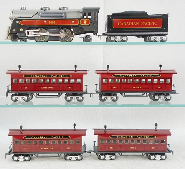 NEW MARX CANADIAN PACIFIC TRAIN SET (1 of 2)