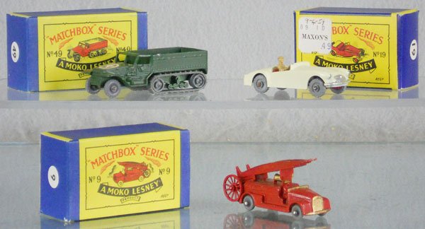 3 MATCHBOX MOKOS: 49A2, 19B2, 9B1, paint worn on top of ladder, axles have light oxidation spots, orig boxes, C8-9.