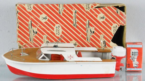 BANDAI SPEED BOAT: Japan, wood & plastic, w/plastic motor, battery operated, not tested, 18" long, orig box worn, top rough & incom, C6-7.