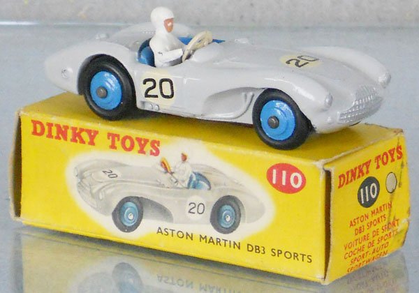 DINKY 110 ASTON MARTIN DB3 SPORTS: orig box worn, C8-9.