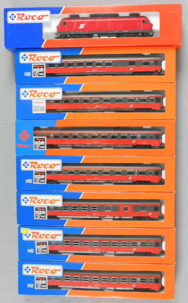 ROCO TRAIN SET: HO ga, 2-rail, 63400 loco w/cars 44647, 44645, 2 #44668, 44648, 44665, 44666, orig boxes, C9.