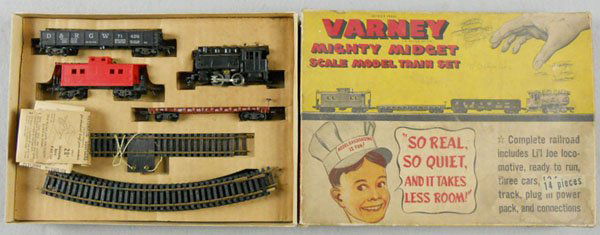 VARNEY MIGHTY MIDGET TRAIN SET: HO ga, 2-rail, die cast loco w/3 freight cars & track, orig box & insert minor wear, C8-9.