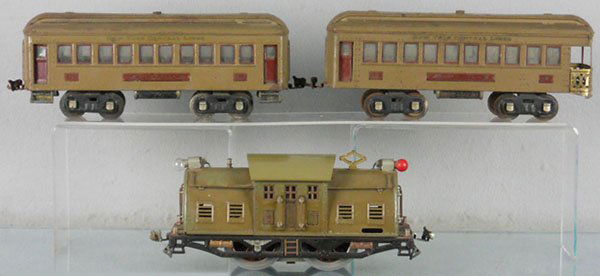 LIONEL TRAIN SET: std ga, 10 loco, rewheeled, roof repainted, 337 Pullman, 338 obsv, both cars have oxidation spots, C4.