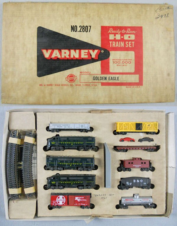 VARNEY PRR FREIGHT SET: HO ga, 2-rail, PRR ABA diesels w/7 freight cars & track, orig set box & insert worn, C8.