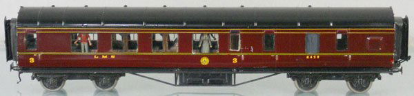 BASSETT-LOWKE EXLEY LMS COACH: O ga, 3rd class, side corridor brake end, 57' car, C5-6.