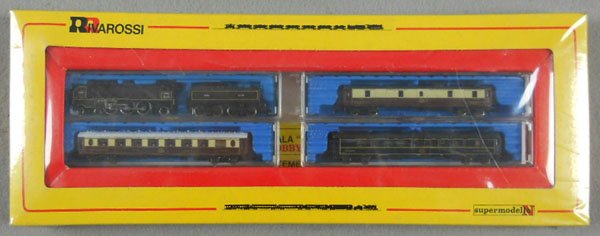 RIVAROSSI 9011 ORIENT EXPRESS TRAIN SET: N ga, factory sealed in orig box, C10.