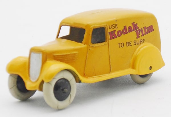 DINKY 28-2-G KODAK VAN (1 of 2)
