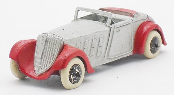 FRENCH DINKY 22A ROADSTER (1 of 2)