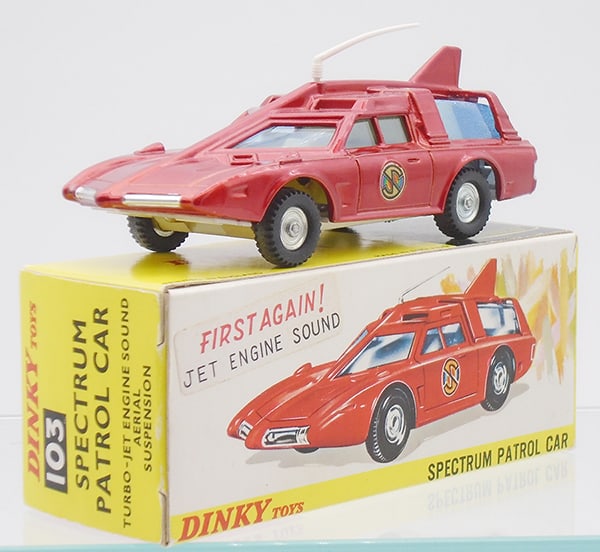 DINKY 103 SPECTRUM PATROL CAR (1 of 2)