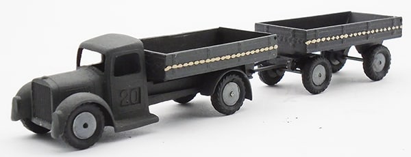 MARKLIN TRUCK & TRAILER (1 of 2)