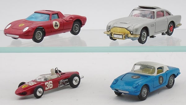 4 CORGI VEHICLES (1 of 2)