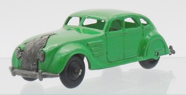 DINKY 30A CHRYSLER AIRFLOW (1 of 2)