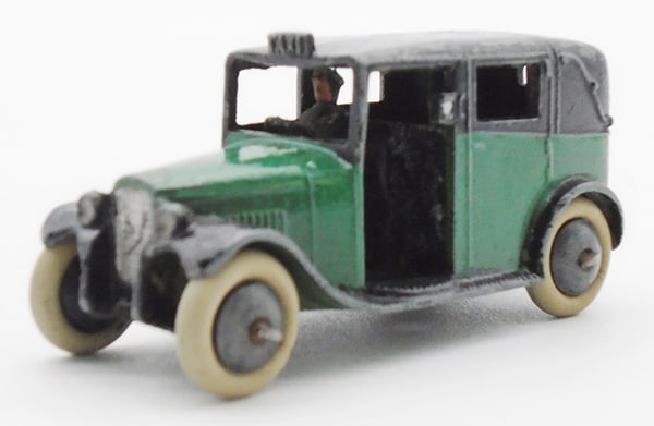 DINKY 36G TAXI (1 of 2)