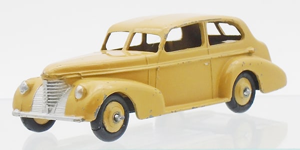 DINKY 39B OLDSMOBILE (1 of 2)