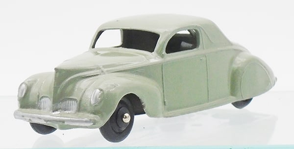 DINKY 39C LINCOLN ZEPHYR (1 of 2)