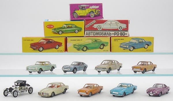9 RUSSIAN AUTOS (1 of 2)