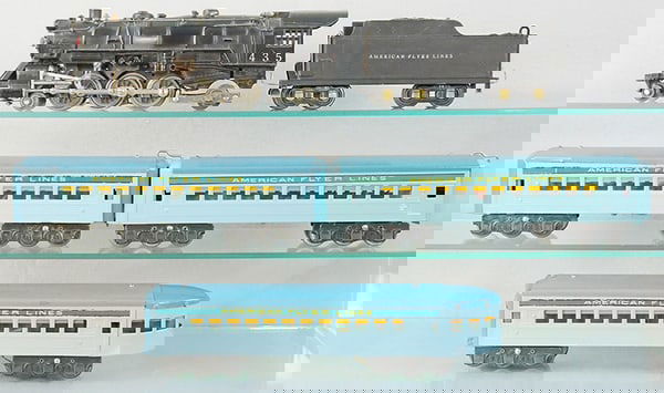 AMERICAN FLYER STREAMLINER TRAIN SET (1 of 2)