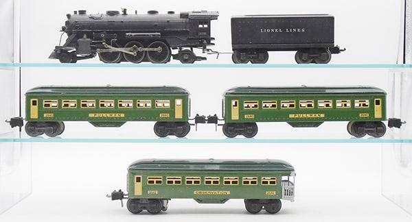 LIONEL TRAIN SET: O ga, 1666 loco, 2689T tender, 2 #2640 Pullmans, 2641 obsv, cars are 2-tone dark green w/yellow trim, C6-7.