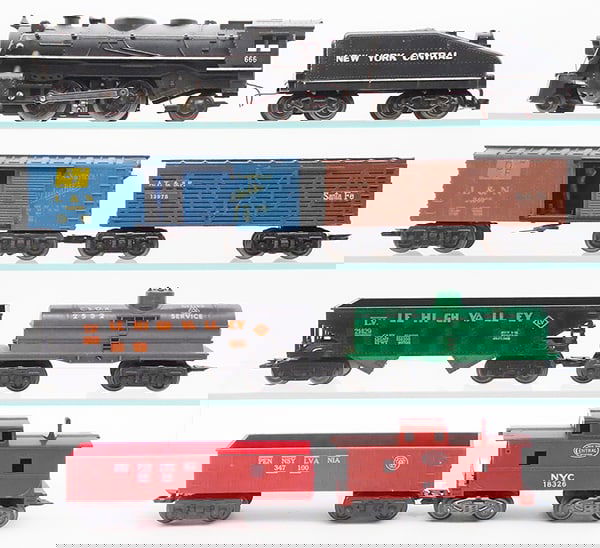 MARX NYC TRAIN SET (1 of 2)