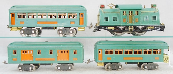 LIONEL 352E TRAIN SET (1 of 3)