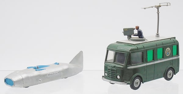 2 DINKY VEHICLES (1 of 2)