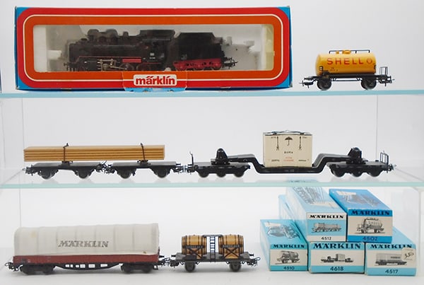 MARKLIN GERMAN FREIGHT SET (1 of 2)