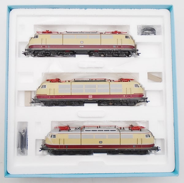 MARKLIN 37574 TRIPLE LOCO SET (1 of 2)