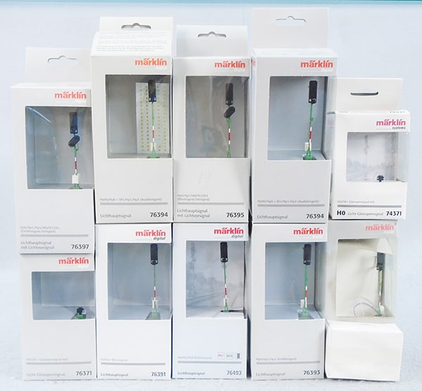 10 MARKLIN DIGITAL LED SIGNALS (1 of 1)